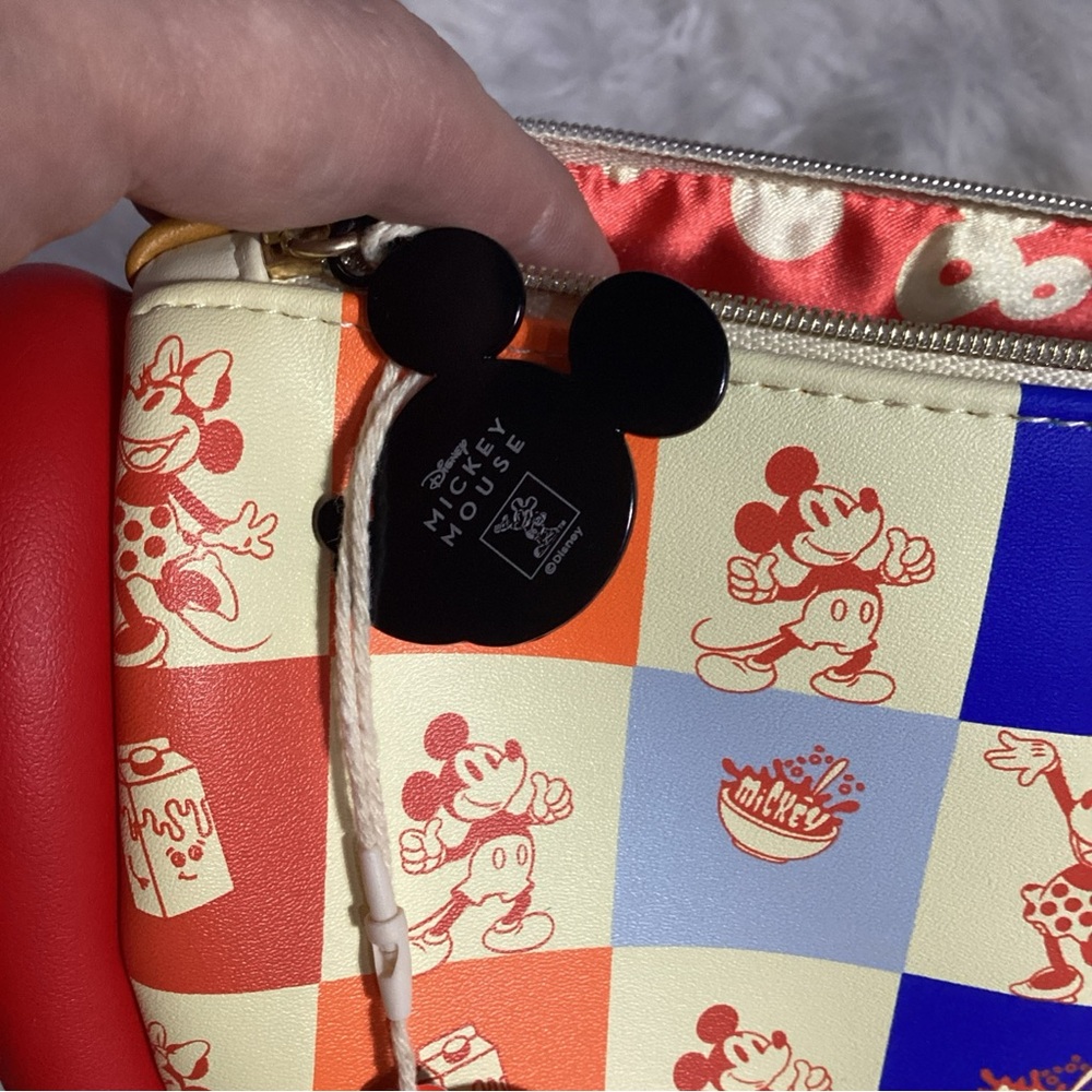 SPECTRUM x Disney Mickey Mouse Breakfast Buddies Makeup Cosmetic Bag Limt Ed - Picture 5 of 11